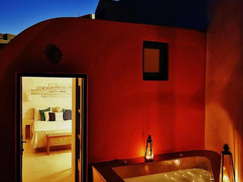 Chroma Suites Oia  Exterior photo